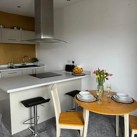 Quayside -2 Bed *