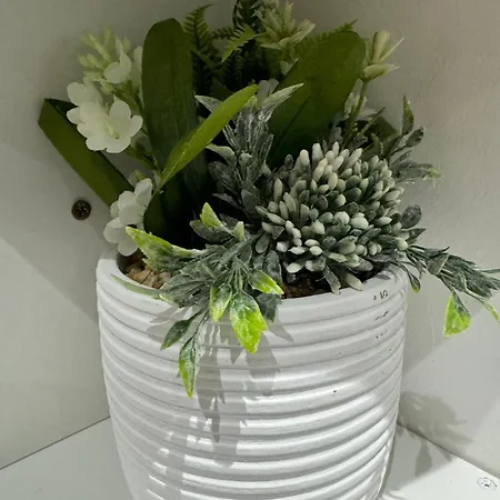 Quayside -2 Bedrooms - Sleeps 4 *