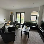 Quayside -2 Bedrooms - Sleeps 4 *
